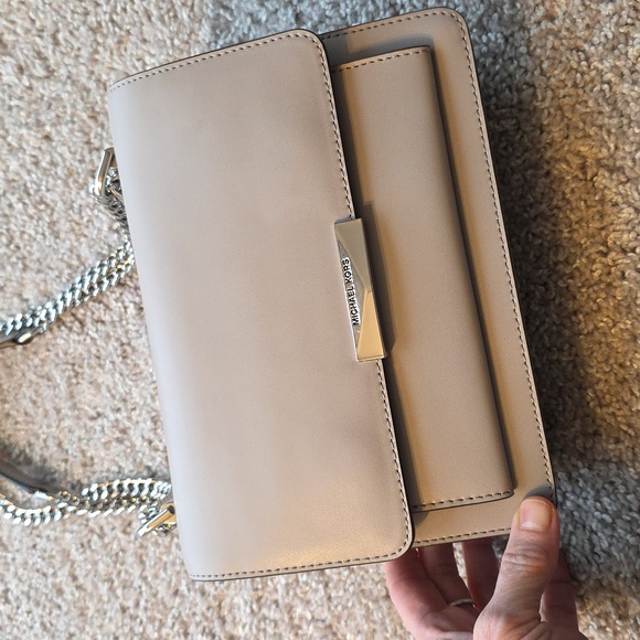 Michael Kors Light Beige Leather Chain Shoulder Bag - Picture 2 of 7